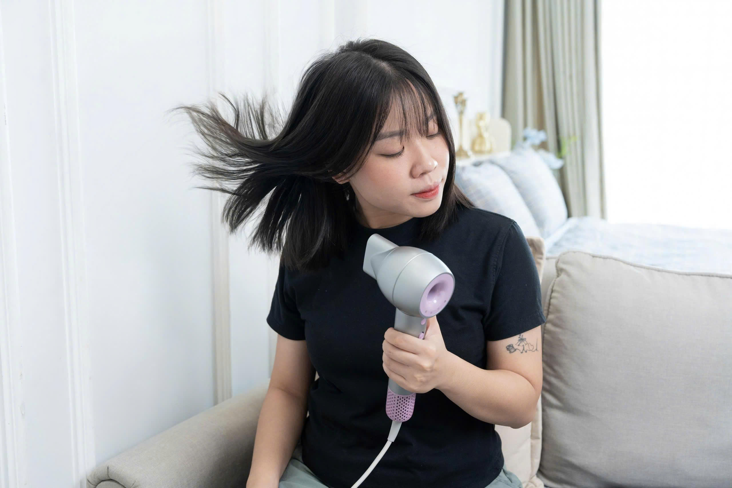 Máy Sấy Tóc Ion Âm Tốc Độ Cao Kaiyo Model KHD-412