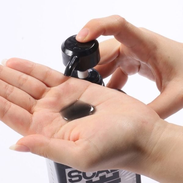 Dầu Gội Than Hoạt Tính Chăm Sóc Da Đầu Dành Cho Nam SOFTYMO 550ML