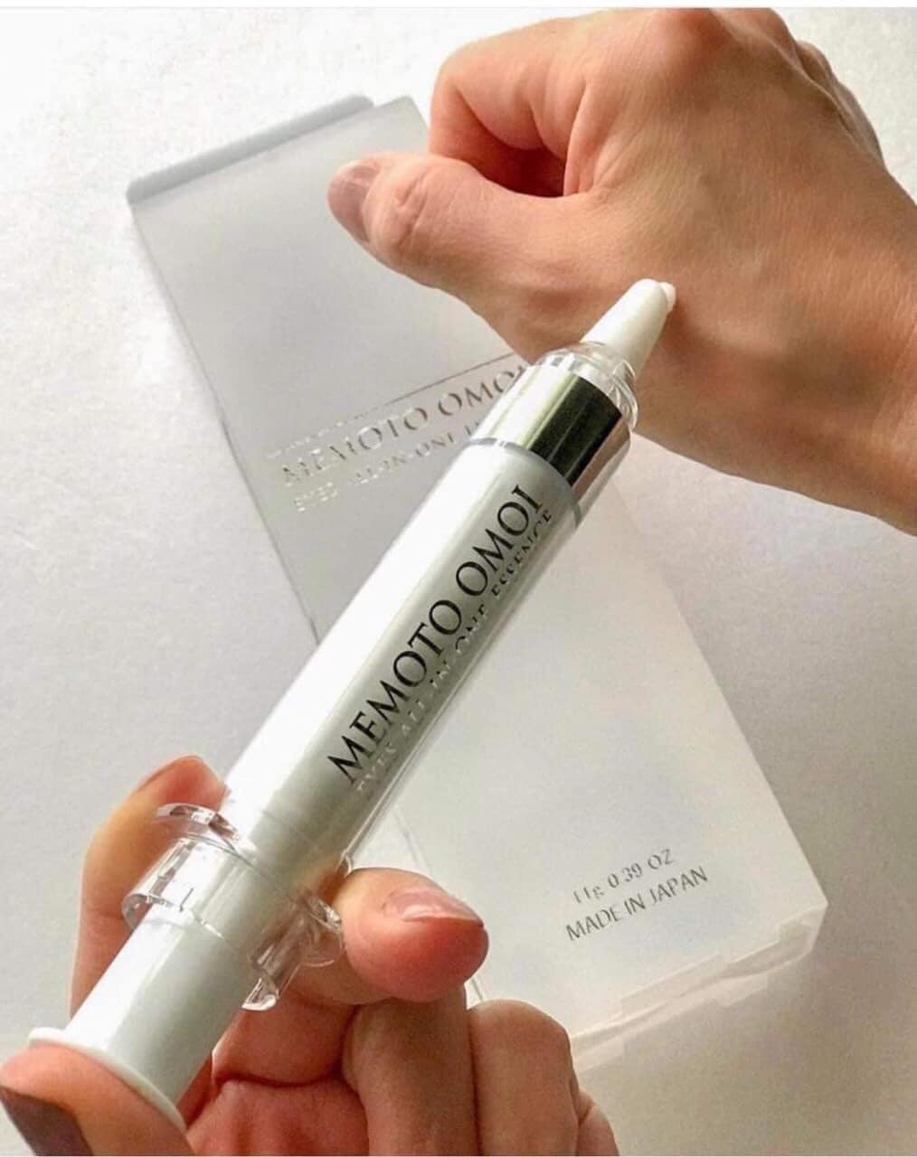 Tinh Chất Dưỡng Trắng, Chống Nhăn Mắt MEMOTO OMOI 11Gr