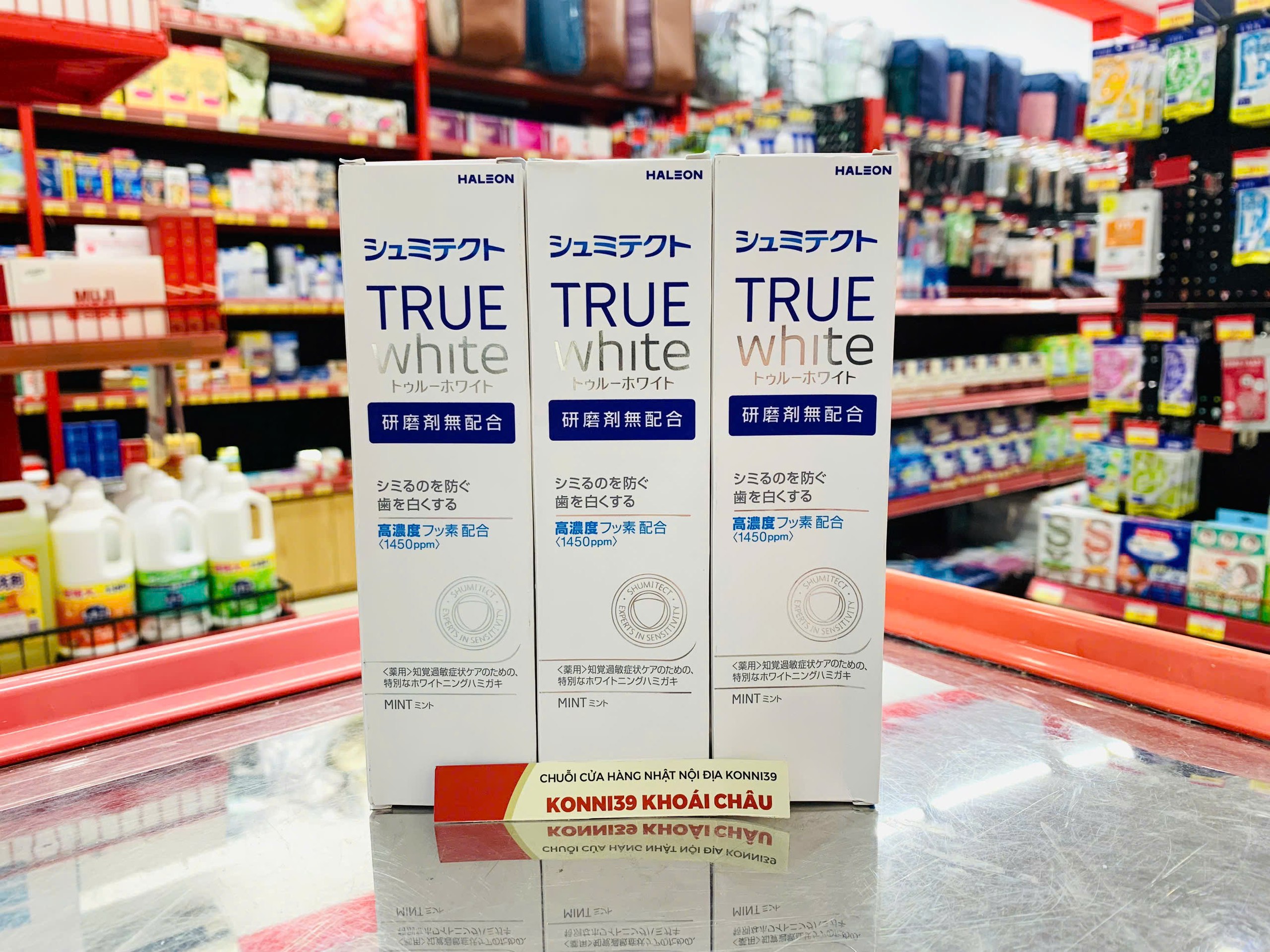 Kem Đánh Răng Sensodyne True White 80G Làm Trắng Răng