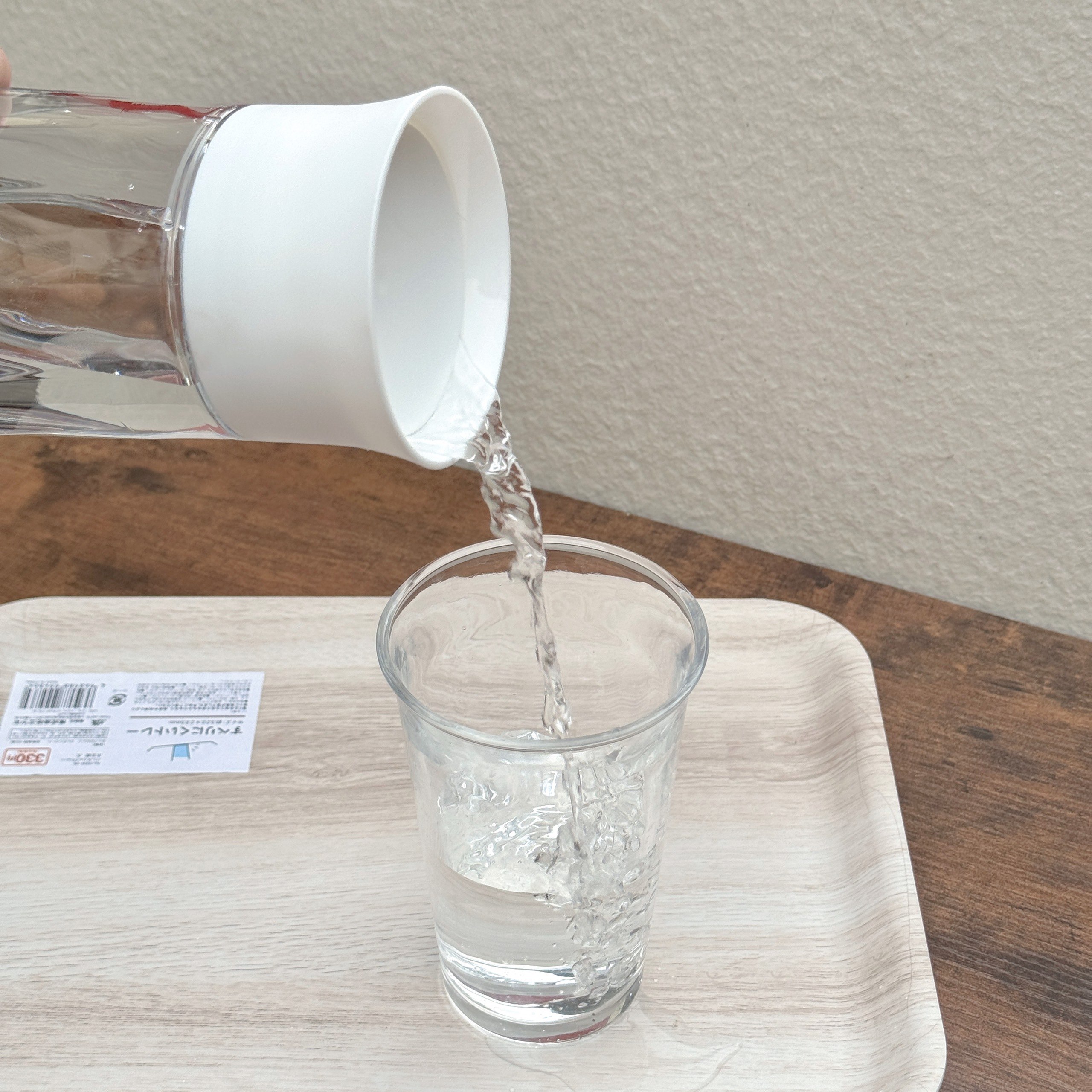 Bình Nước Tay Cầm Tự Động Đóng Mở Pearl Metal 1.1L