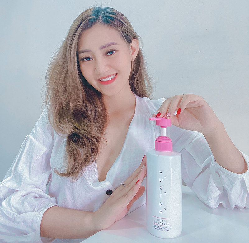 Sữa Tắm Trắng Da Toàn Thân Yukina 500ML