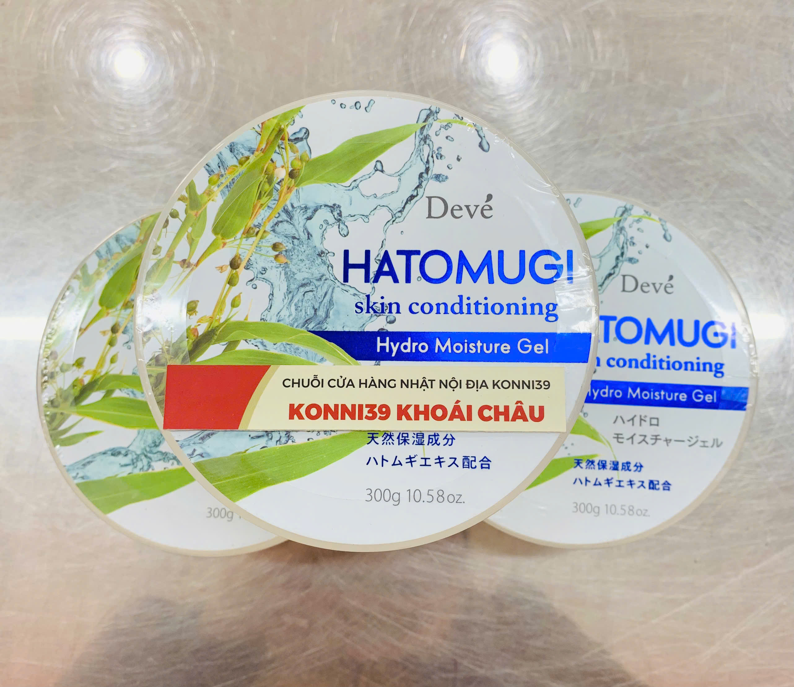 Gel Dưỡng Da Deve Chiết Xuất Hạt Ý Dĩ Hũ 300g