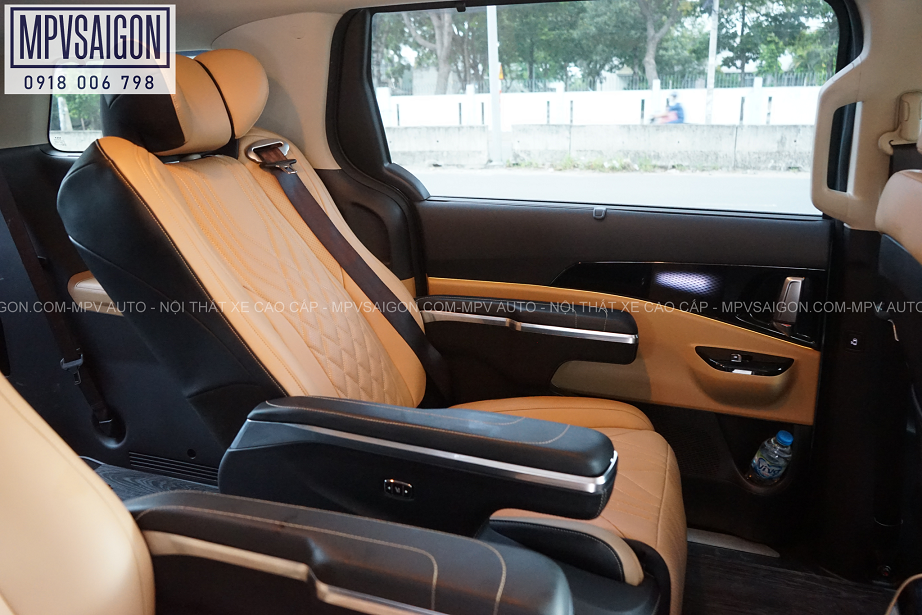 NÂNG CẤP GHẾ LIMOUSINE NHẬP KHẨU VÀ SÀN GIẢ GỖ CHO CARNIVAL