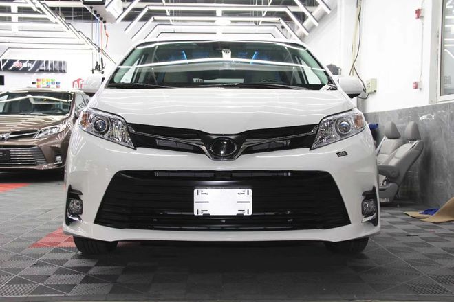 Sienna Limousine- Đẳng cấp trong vẻ khiêm tốn.