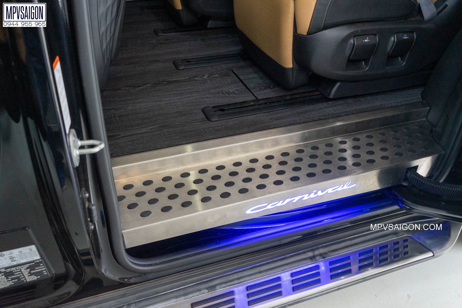 Lợi ích khi trang bị Ốp bệ bước innox KIA Carnival 2023