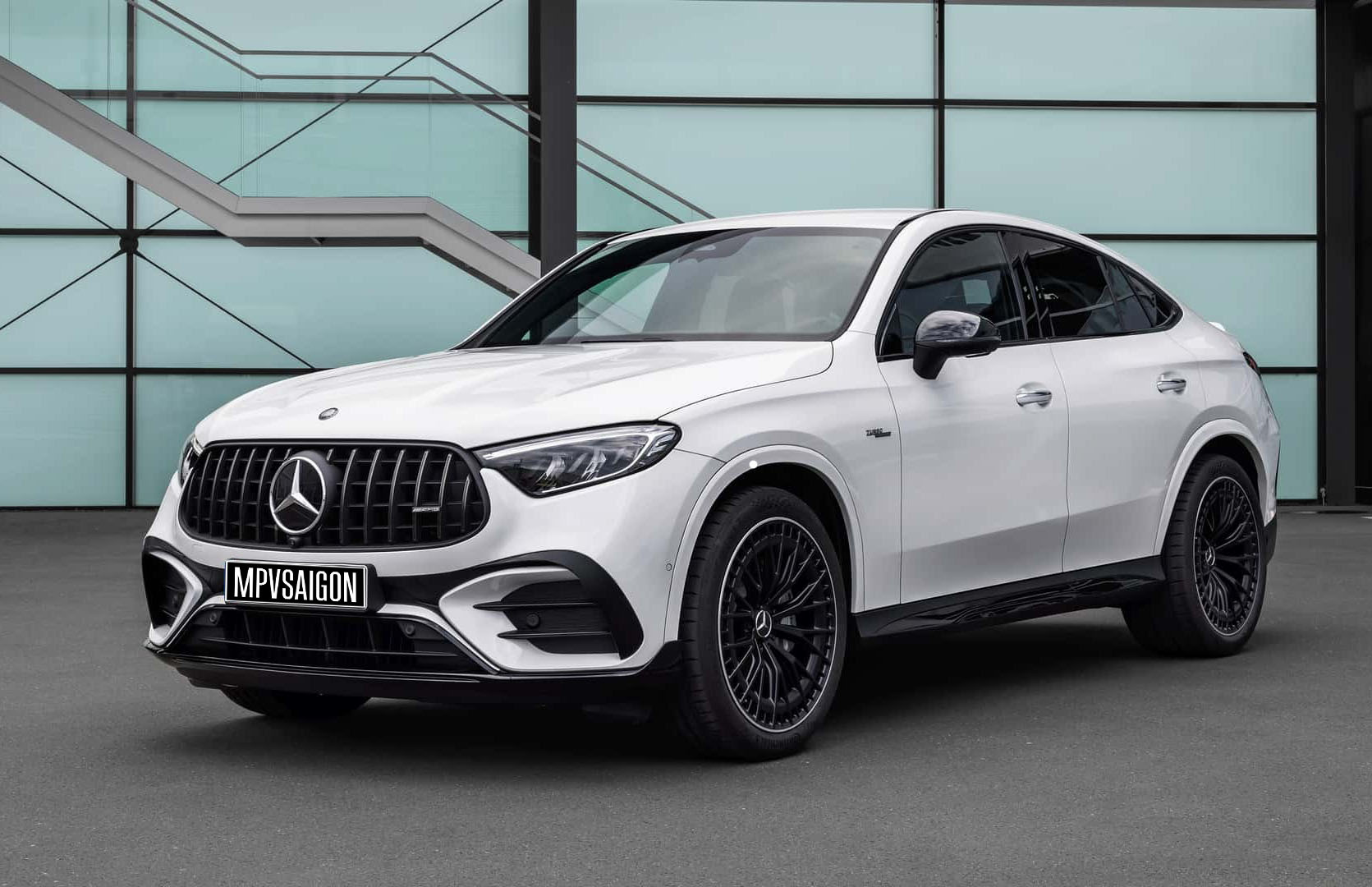 Nâng cấp toàn diện Mercedes-Benz C300 AMG thành Mercedes-AMG GLC 63