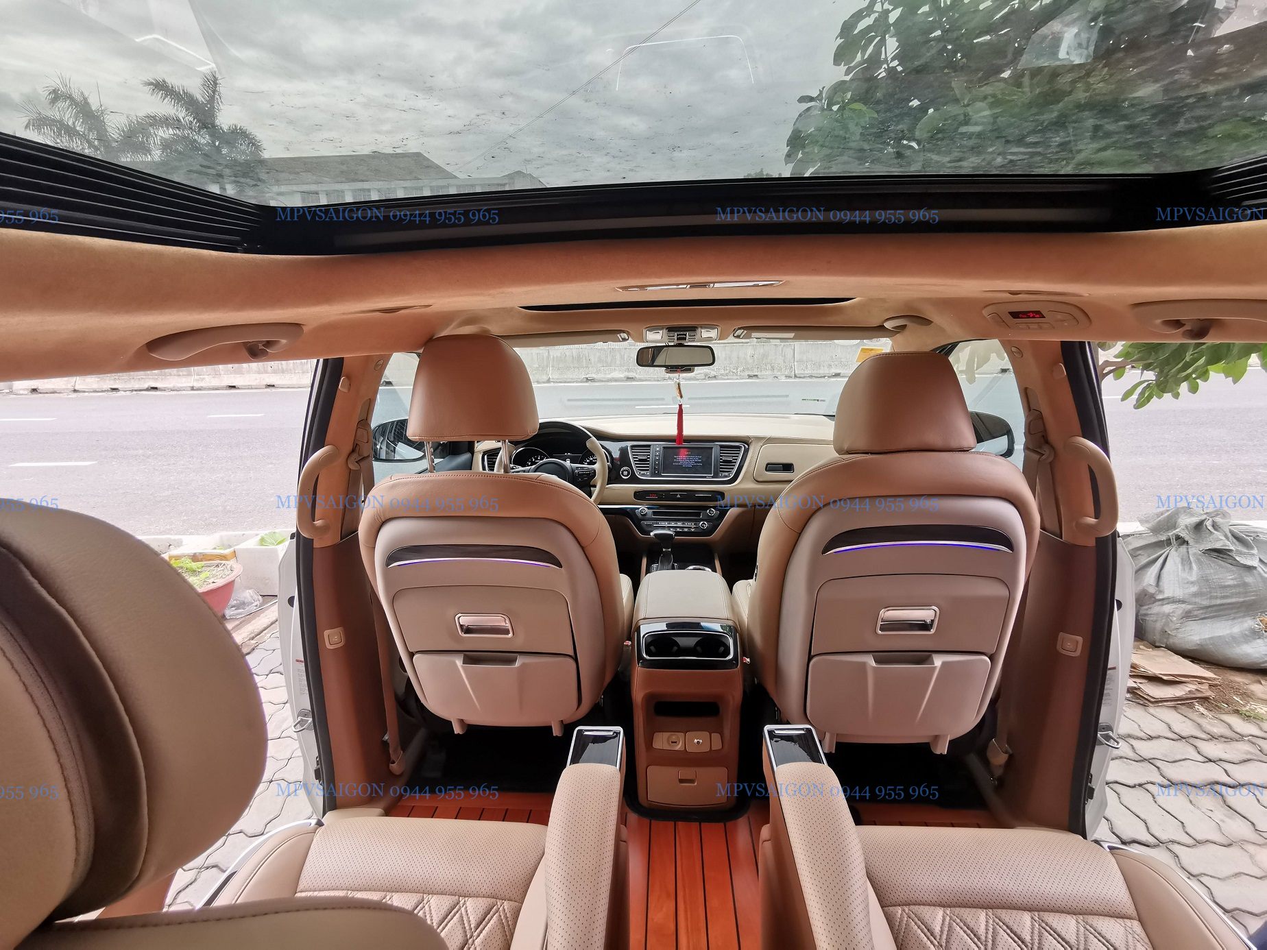 Các ý tưởng nâng cấp KIA Sedona – Carnival ở TP. HCM