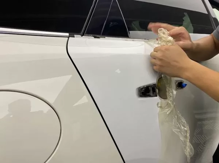 NHỮNG LỖI THƯỜNG GẶP KHI DÁN PHIM BẢO VỆ SƠN Ô TÔ VÀ CÁCH KHẮC PHỤC