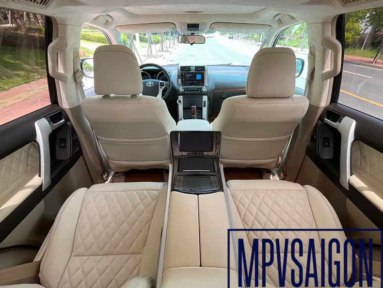 Độ nâng cấp ghế Limousine Land Cruiser Prado