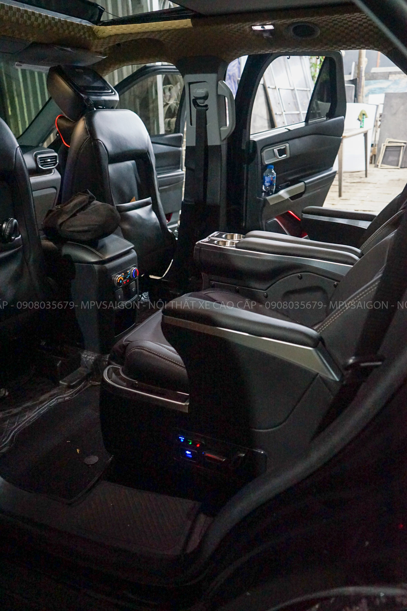 Nâng cấp ghế Limousine Ford Explorer 2020-2023
