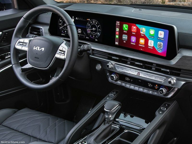 Màn hình Android - giải pháp nâng cấp hệ thống giải trí trong xe