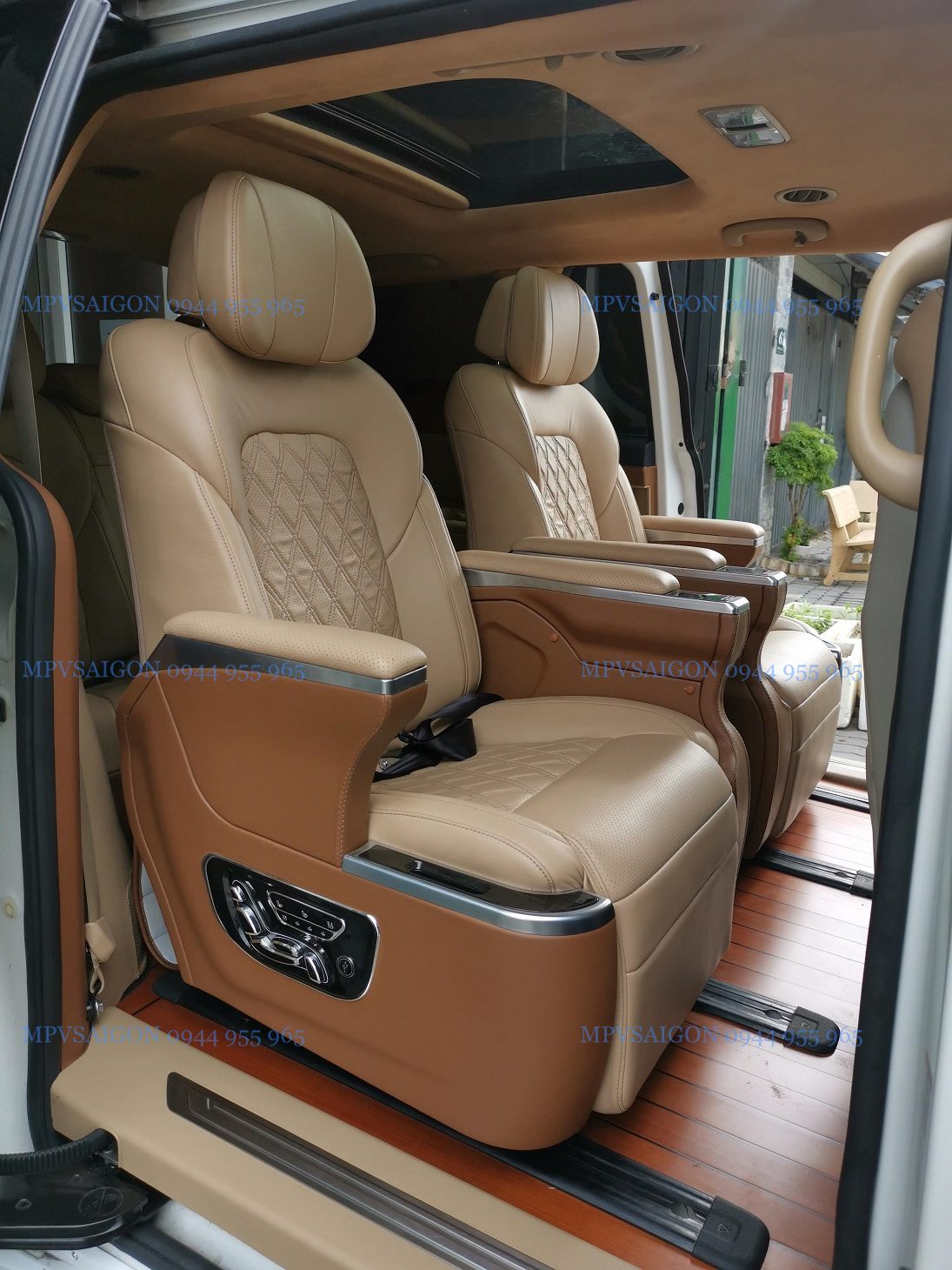 Nâng cấp ghế limousine độ ghế Limousine Sedona