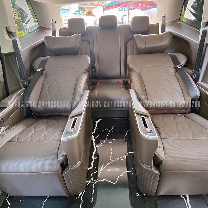 Volkswagen Viloran nâng cấp ghế Limousine matxa