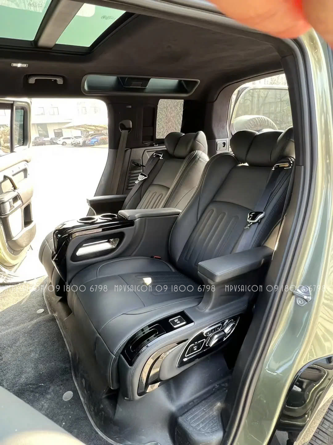 Land Rover Defender 110/130: Kinh nghiệm và các phương án nâng cấp ghế chủ tịch