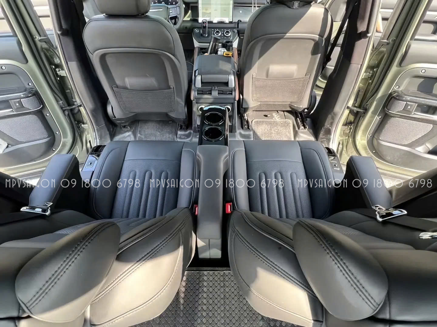 Land Rover Defender 110/130: Kinh nghiệm và các phương án nâng cấp ghế chủ tịch