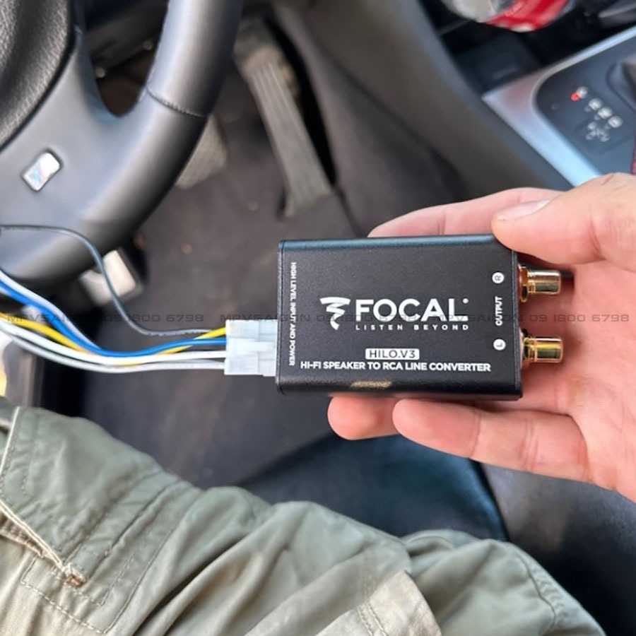 Focal Hilo V.3 - cổng tín hiệu đầu vào và đầu ra rõ ràng