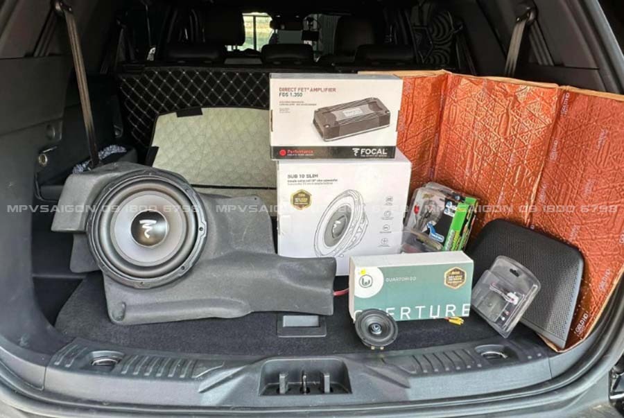 FOCAL SUB 10 SLIM Loa sub hơi 10 inch đế mỏng