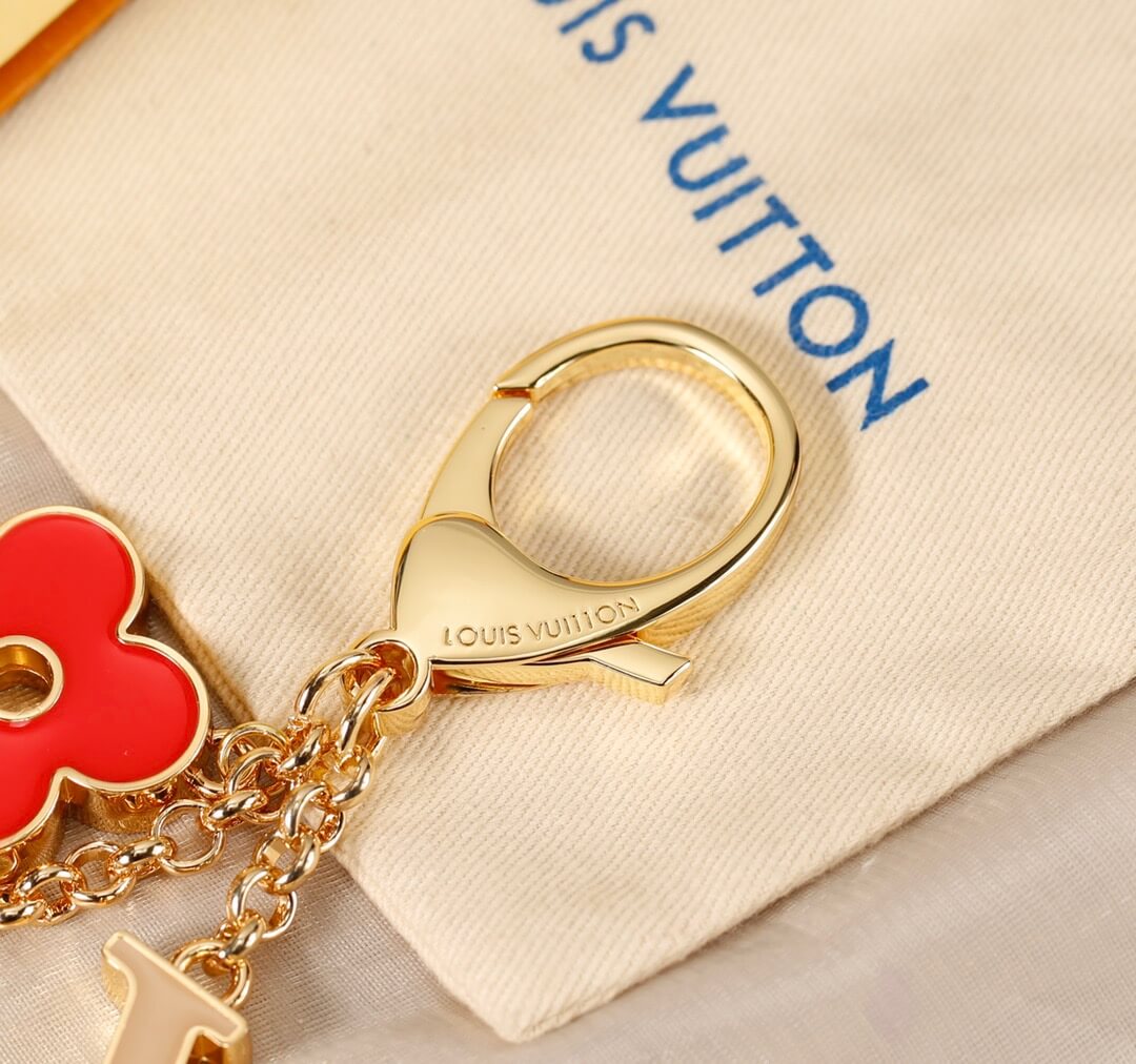 LOUIV Key Chain