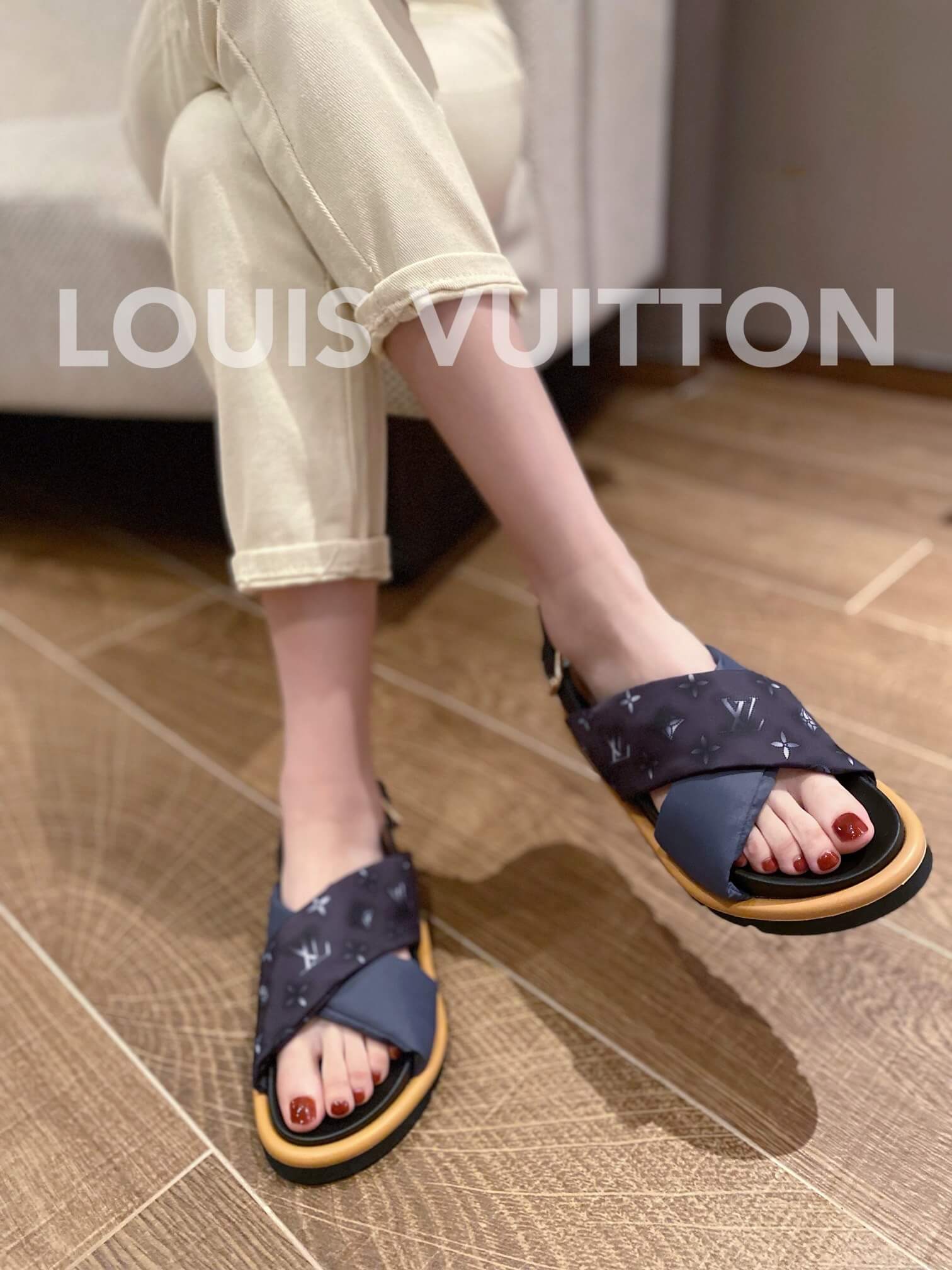LOUIV Puffer Sandals