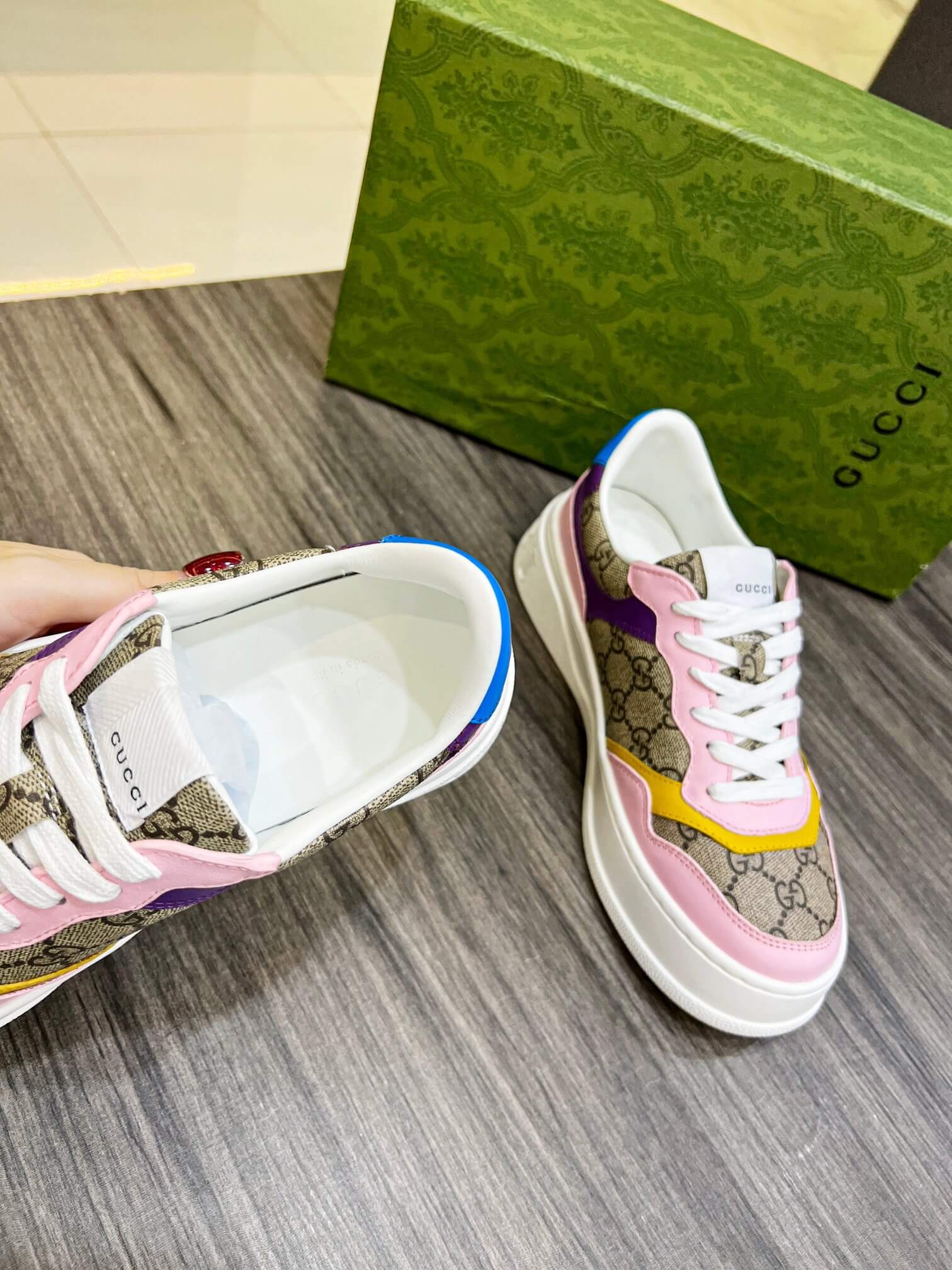GG Sneakers