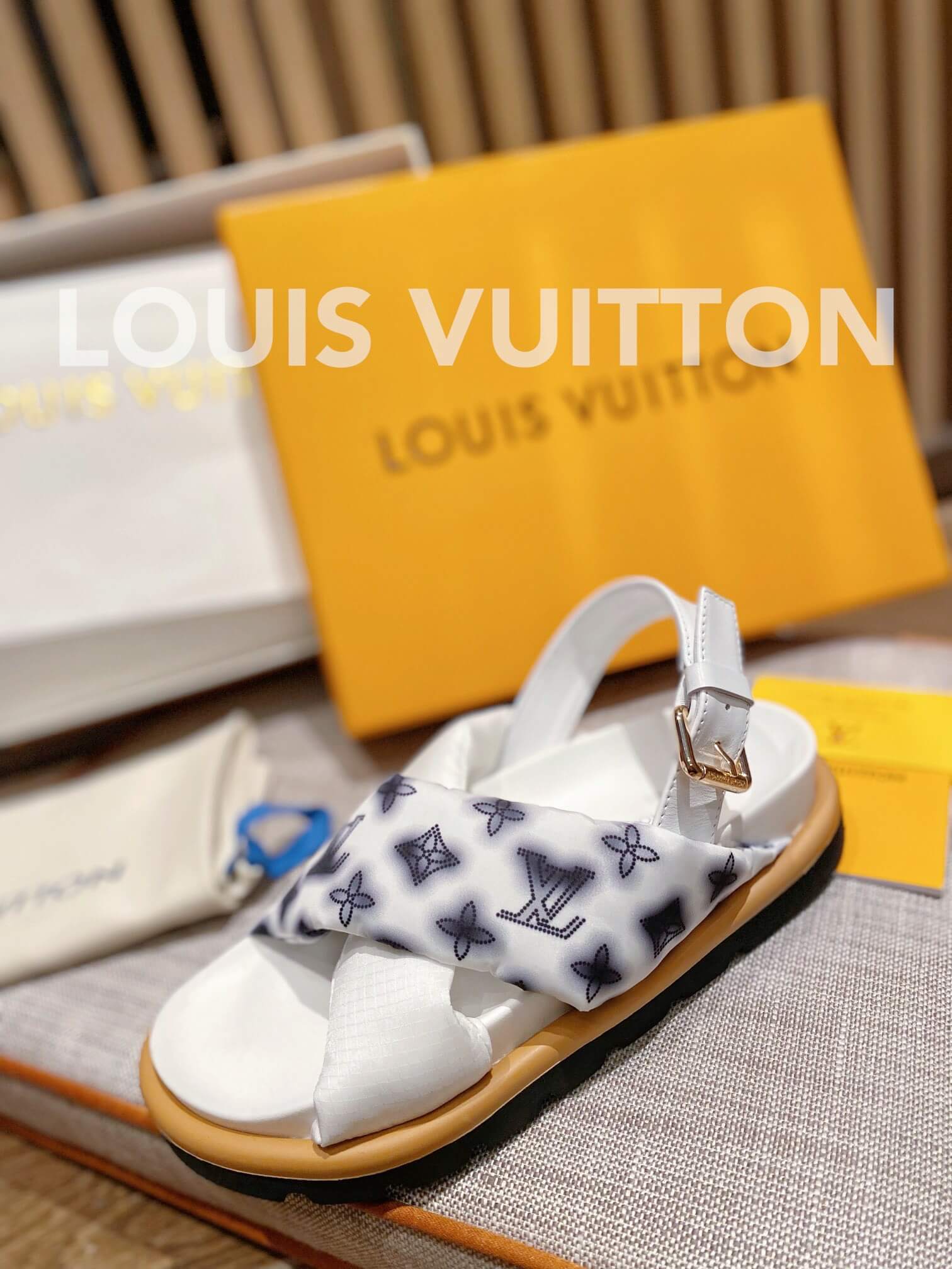 LOUIV Puffer Sandals