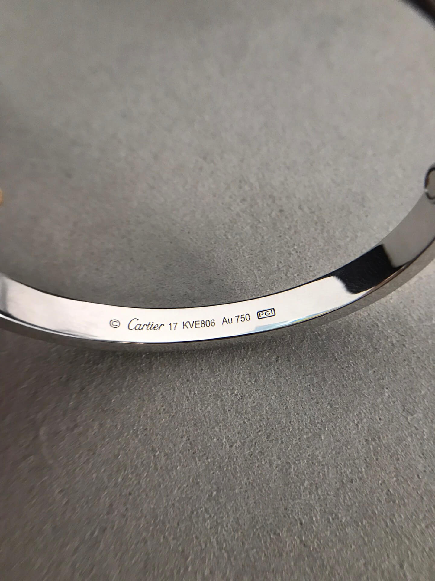 Cartier Love Bangle Plain (Thick Band)