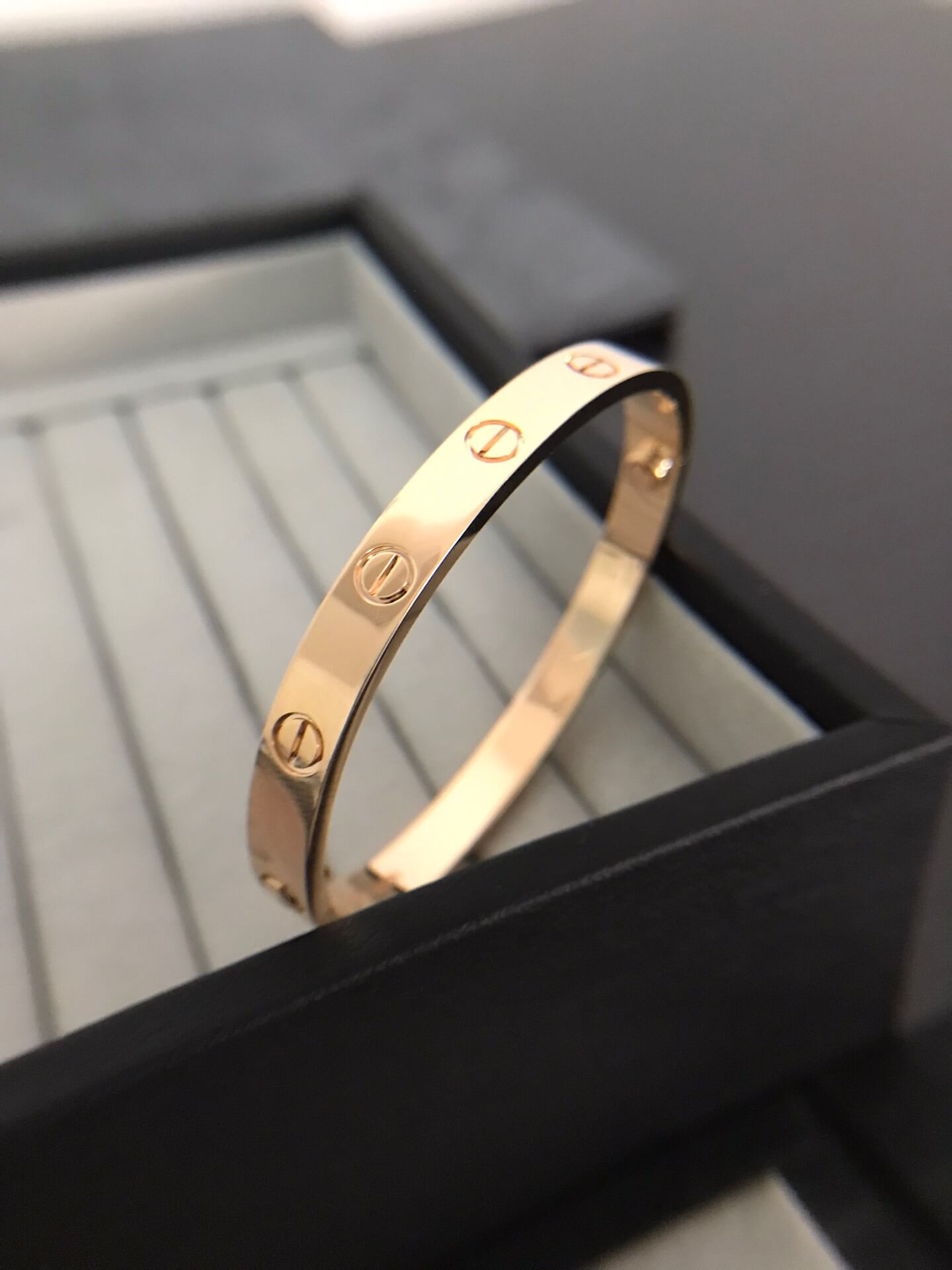 Cartier Love Bangle Plain (Thick Band)
