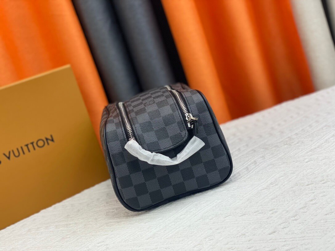 LOUIV Toiletry Pouch