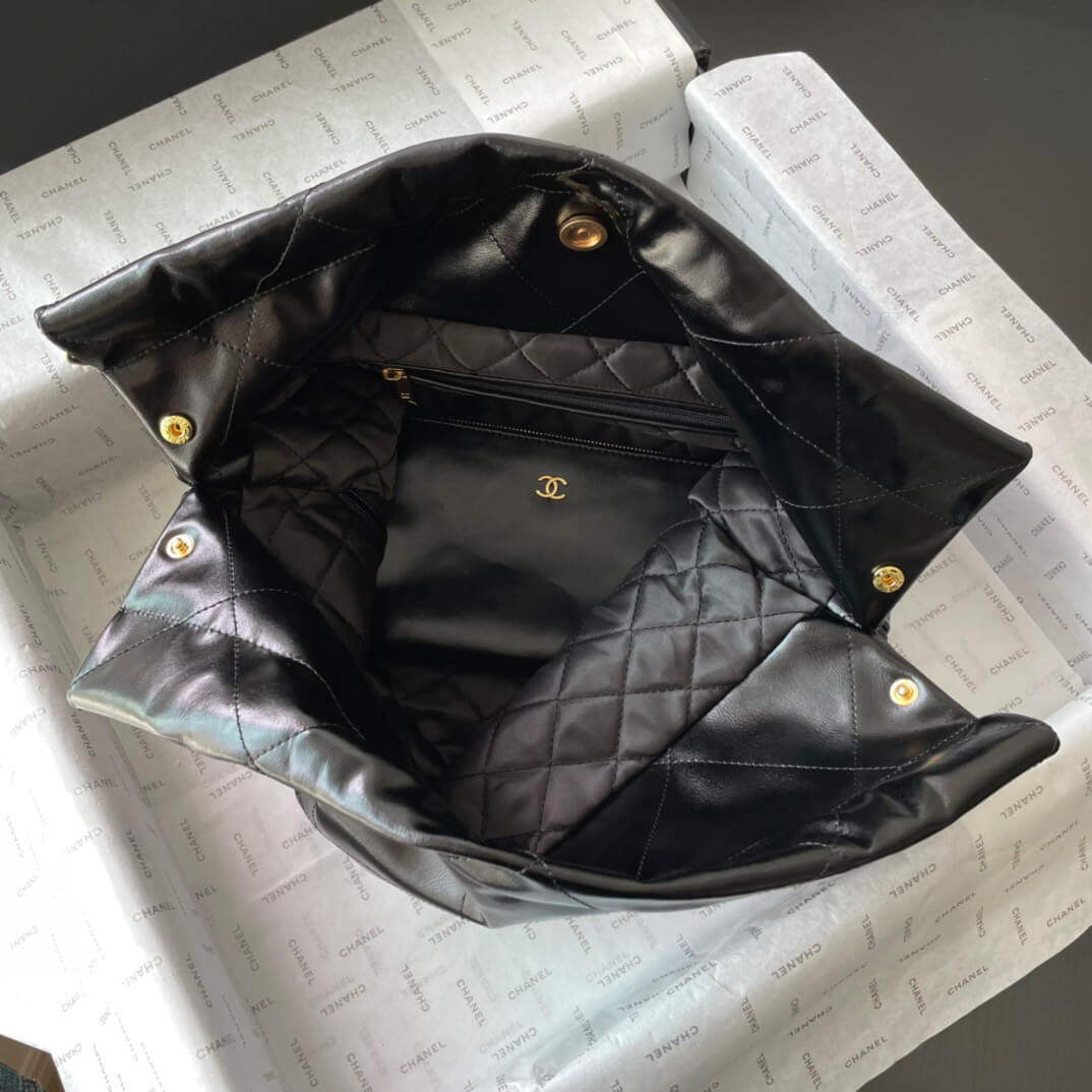 CC 22 Tote
