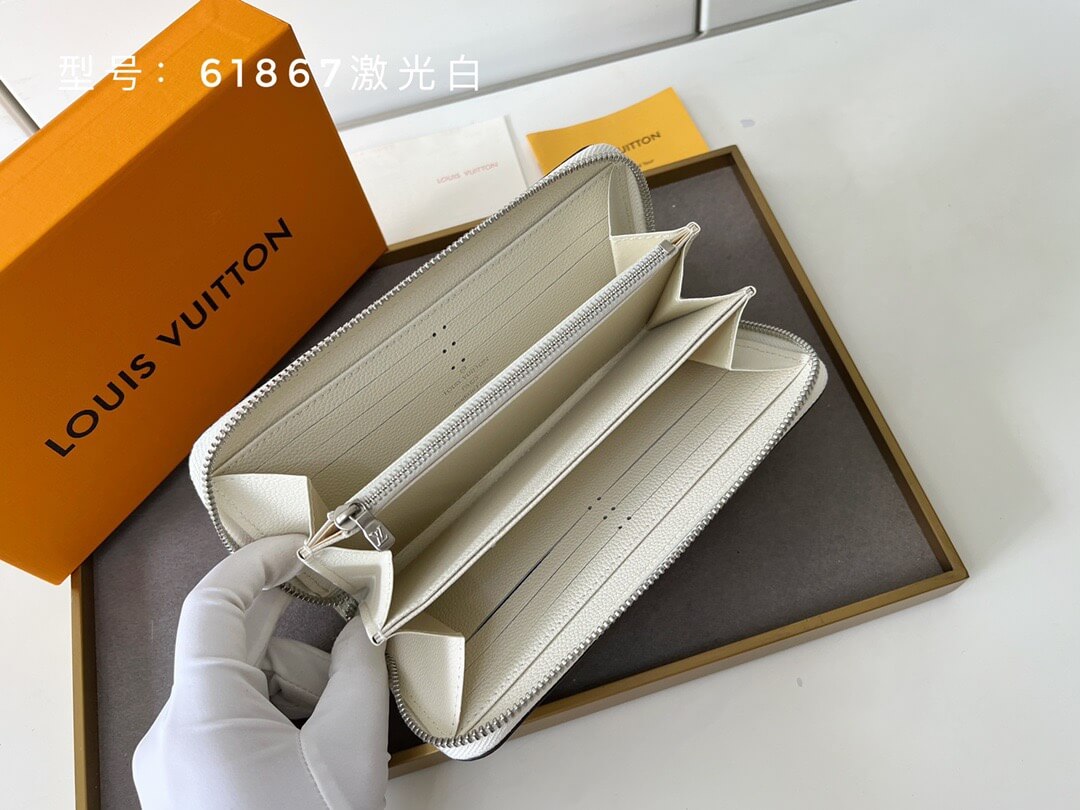 LOUIV Zippy Wallet