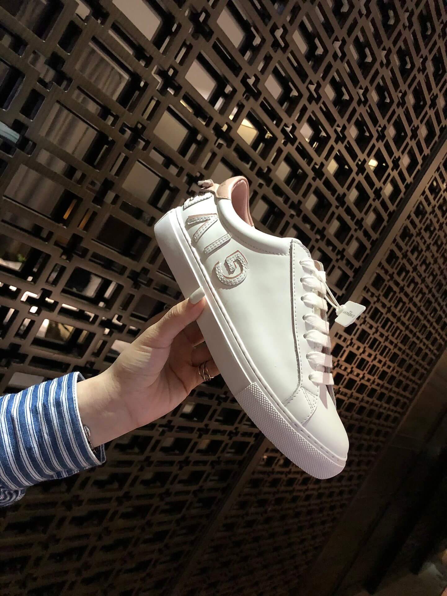 GVC Sneakers