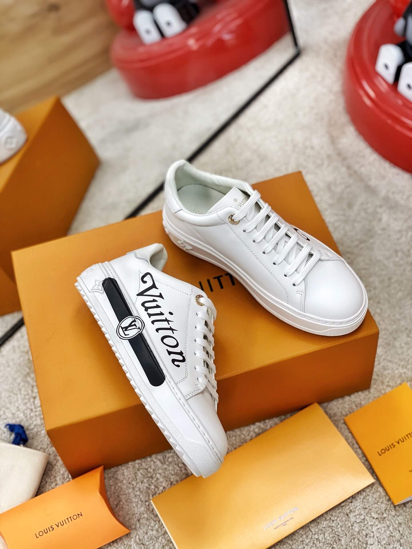 LOUIV Sneakers