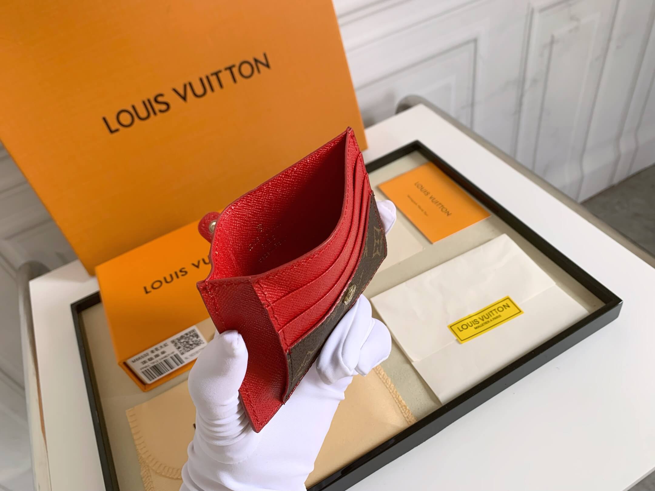 LOUIV Card Holder