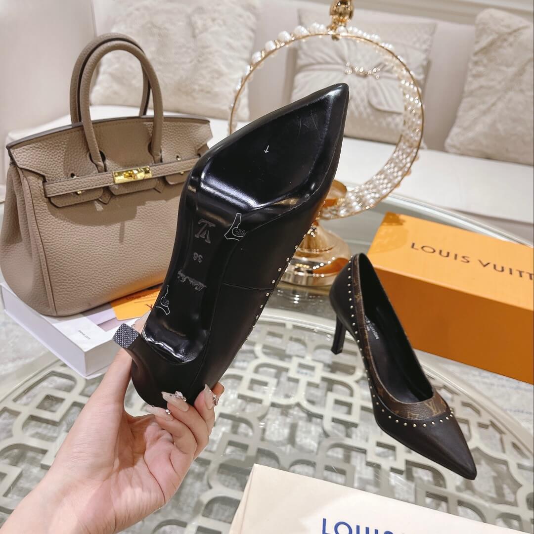 LOUIV Pumps