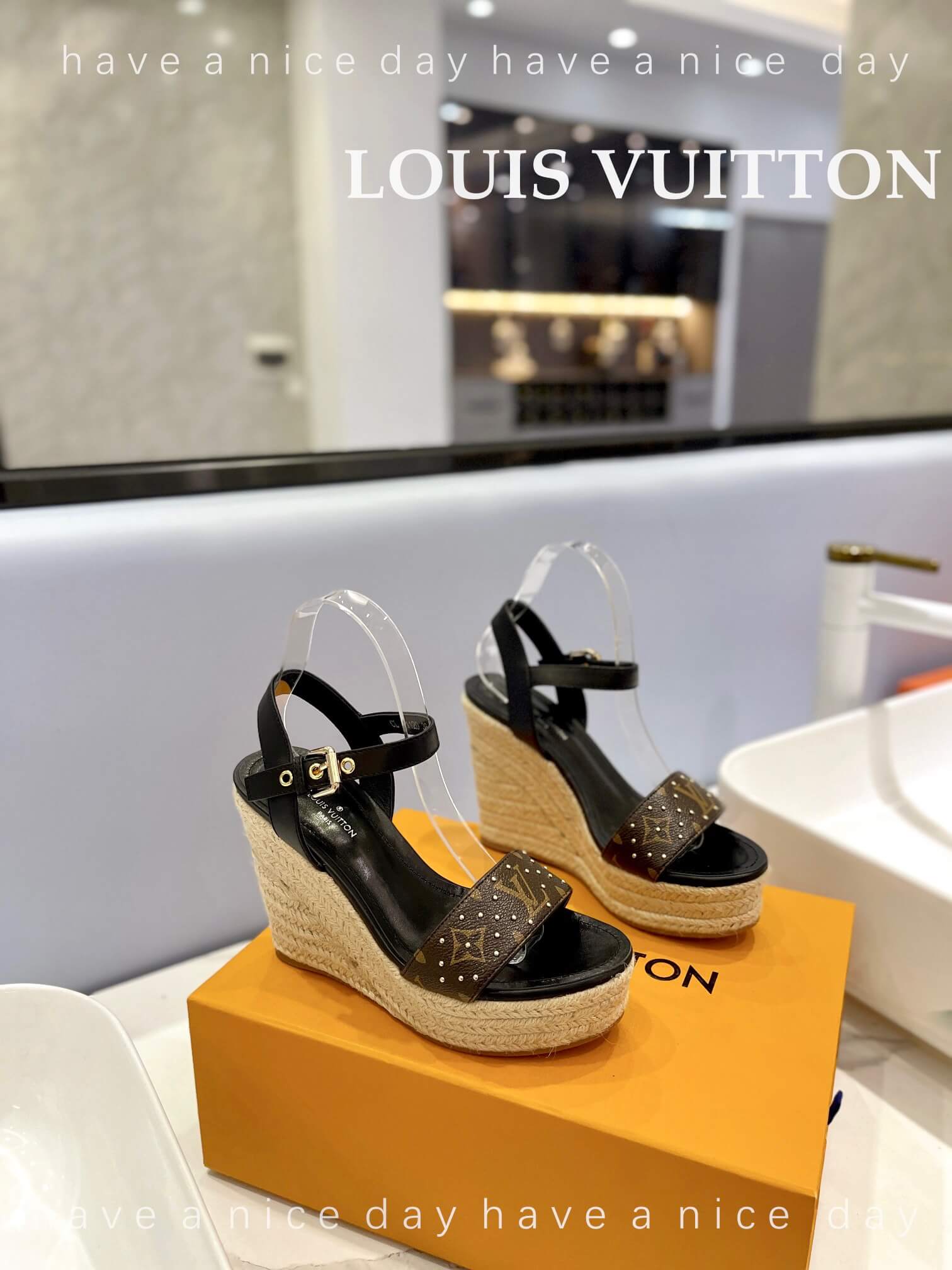LOUIV Wedges
