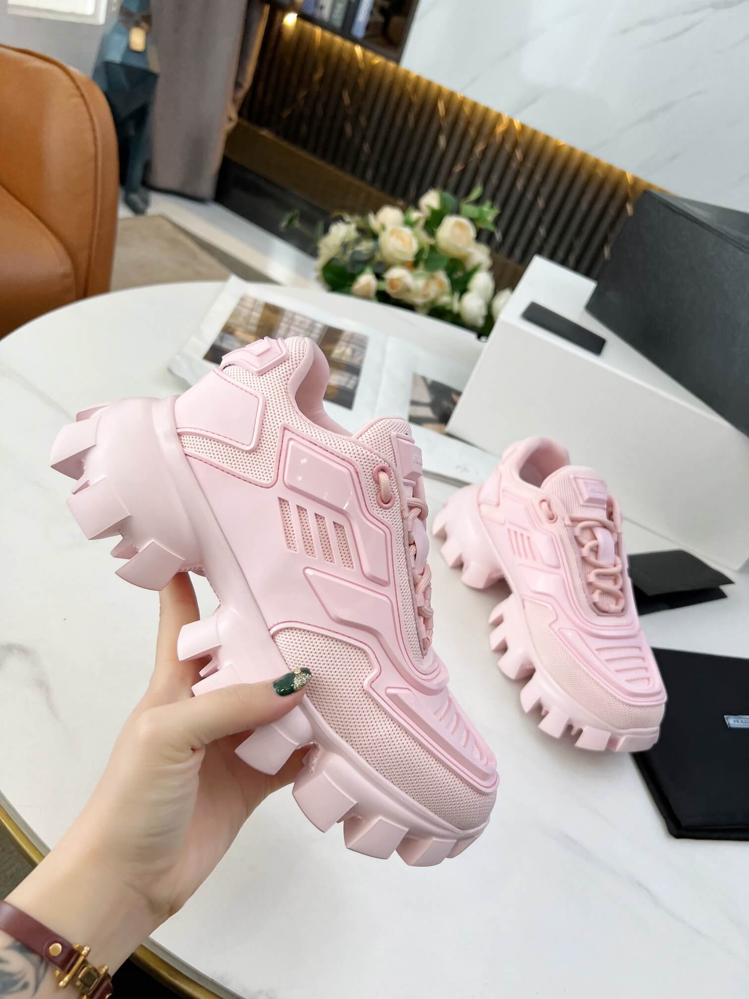 PR Sneakers