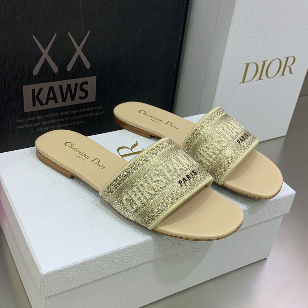 CD Dway Slides