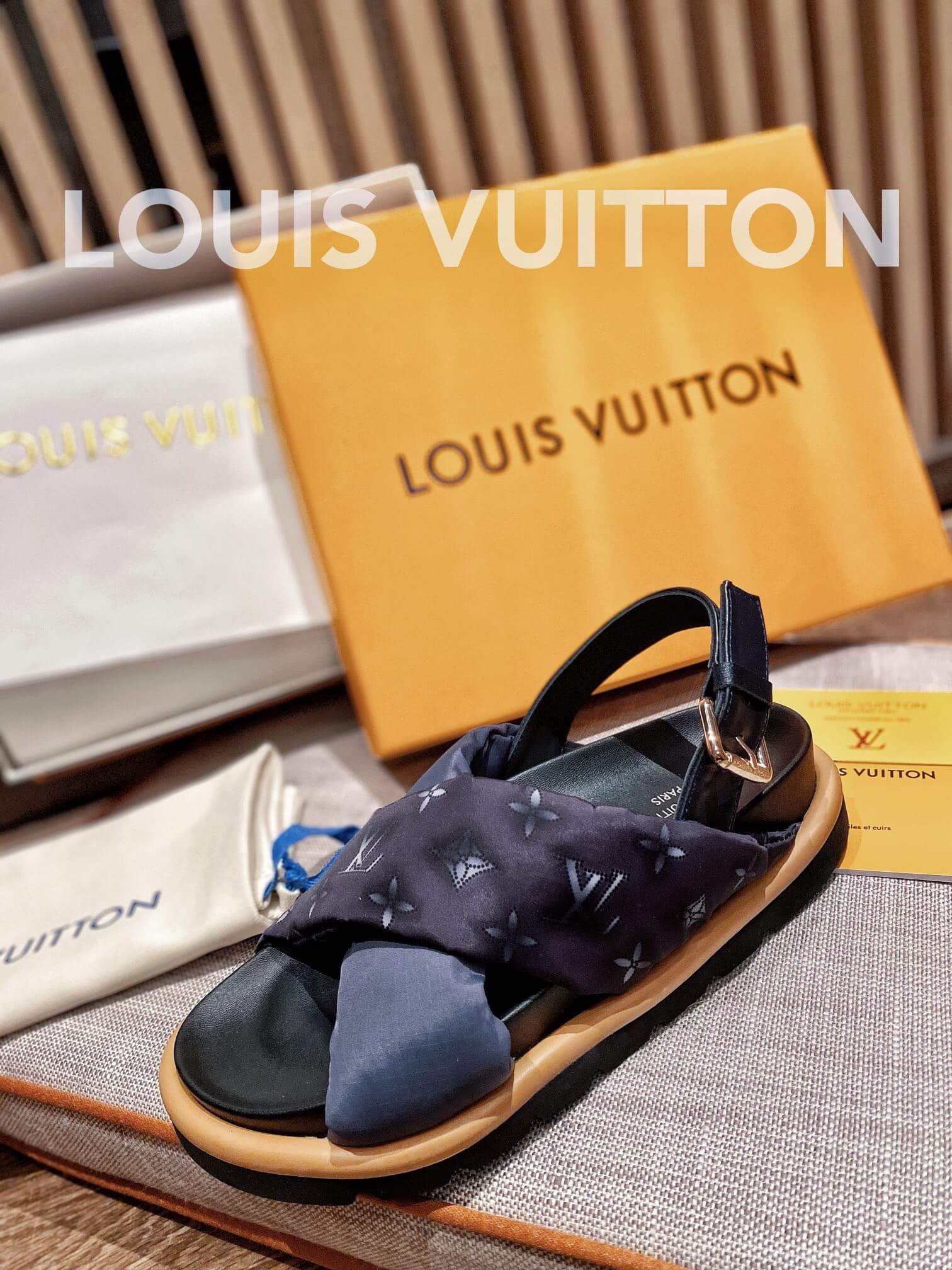 LOUIV Puffer Sandals