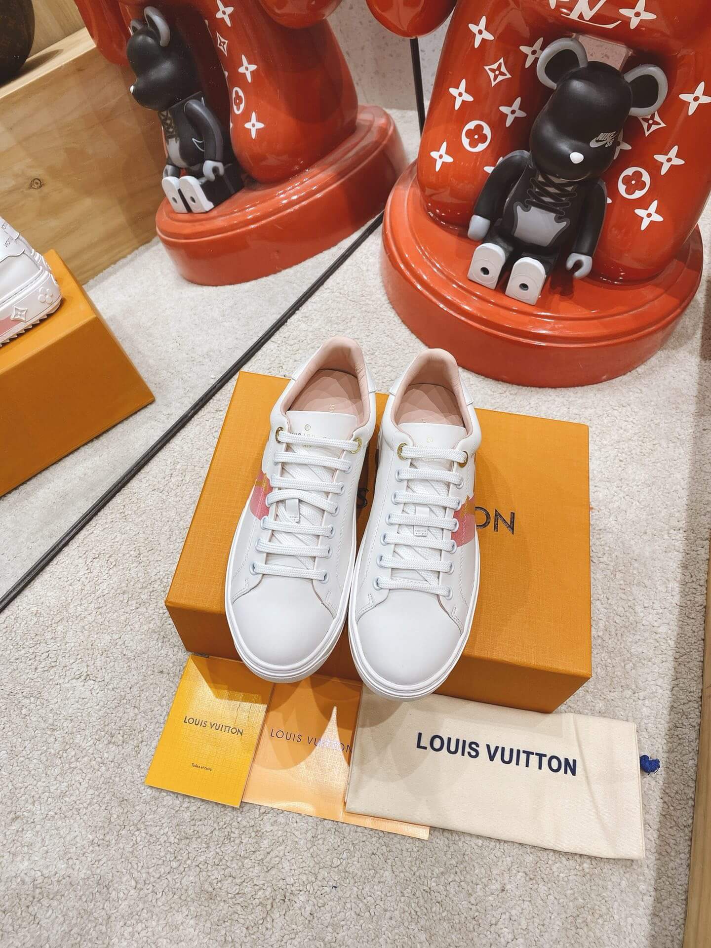LOUIV Sneakers