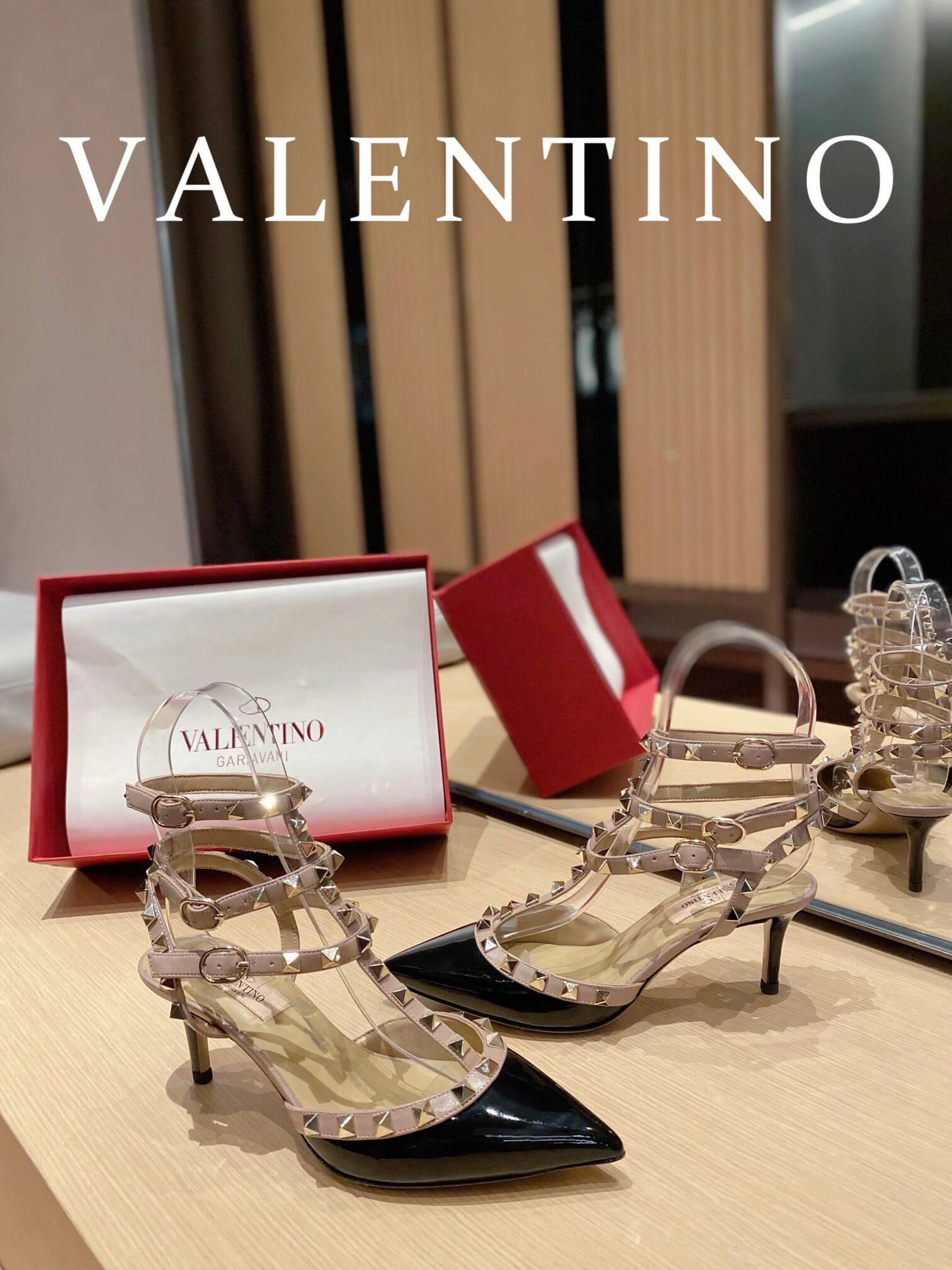 VALEN Rockstuds Mid Heels