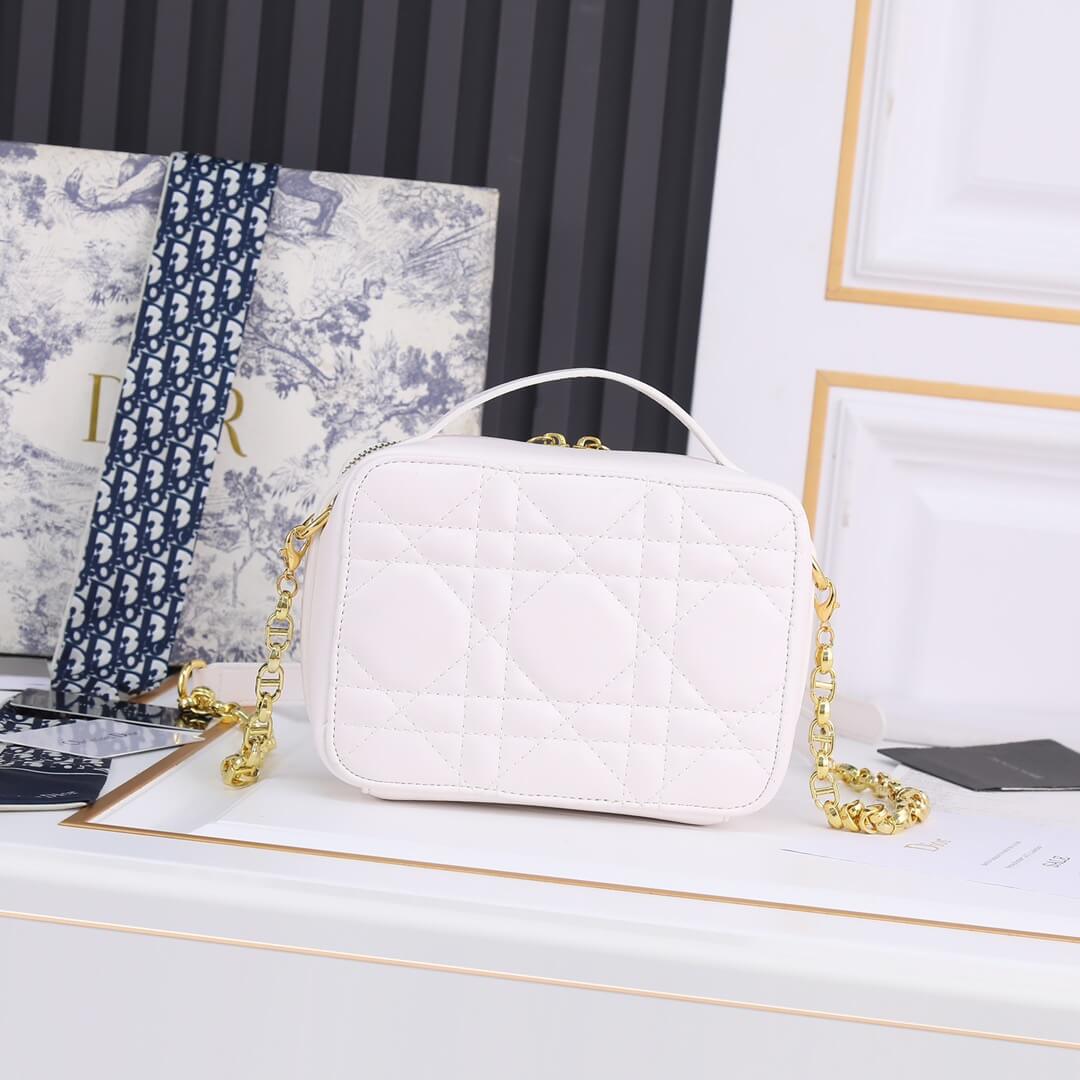 CD Caro Vanity