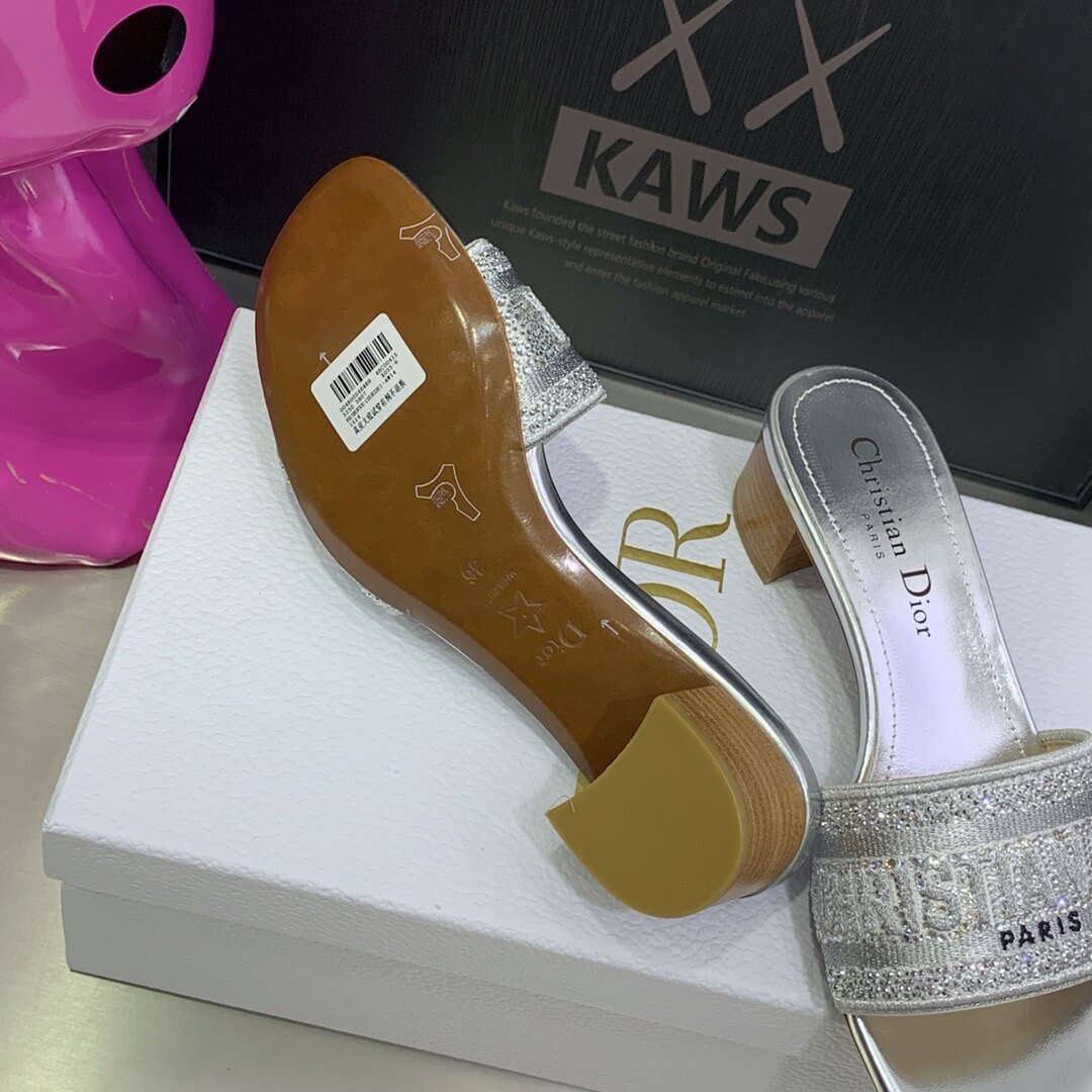 CD Dway Mules