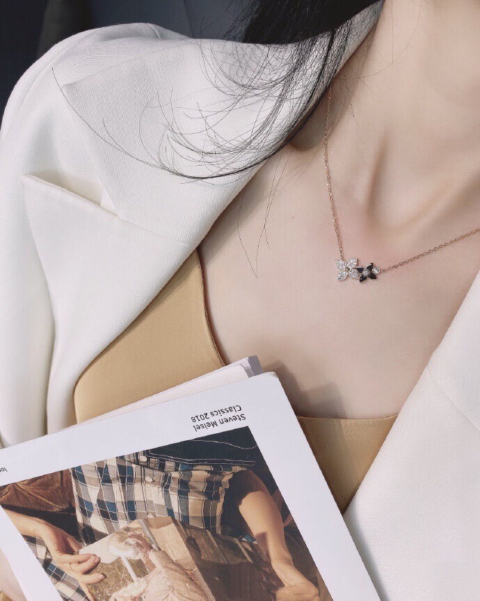 LOUIV Necklace
