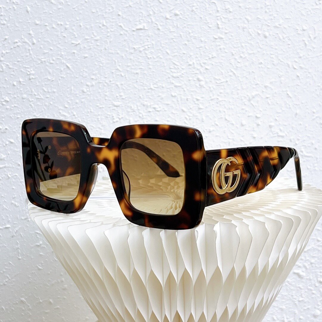 GG Sunglasses 0899