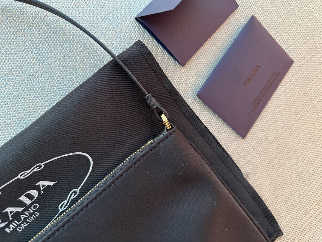 PR Pochette