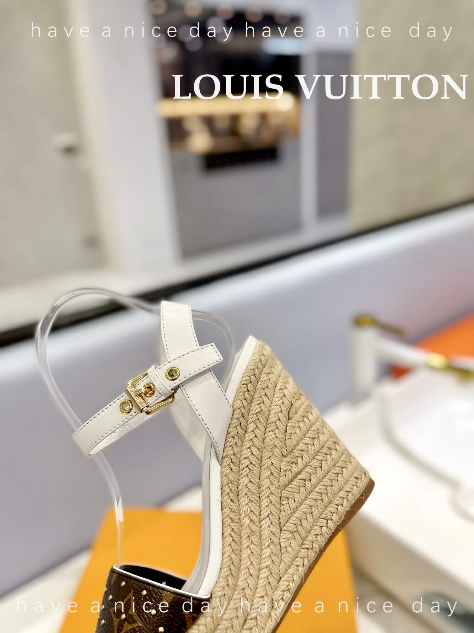 LOUIV Wedges