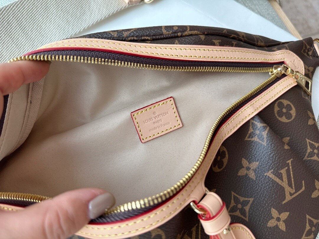 LOUIV Belt Bag