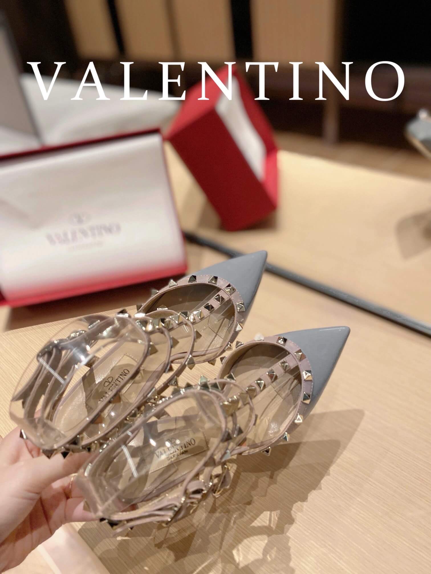 VALEN Rockstuds Mid Heels