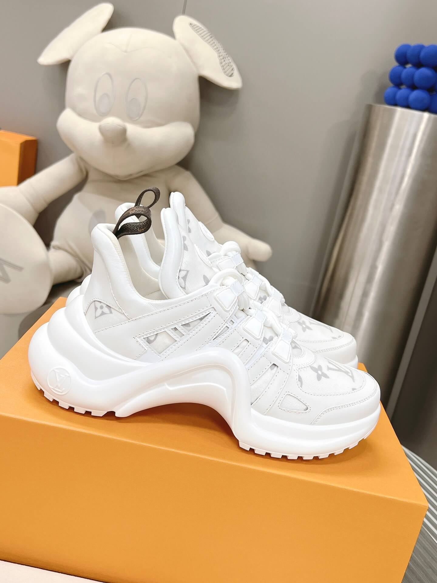 LOUIV Archlight Sneakers